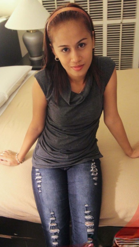 Petite Asian amateur Lou pushes jizz out of her mouth after POV sex