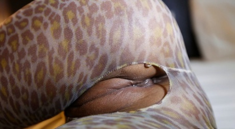 Asian amateur Golf sports a creampie after sex in crotchless bodystocking