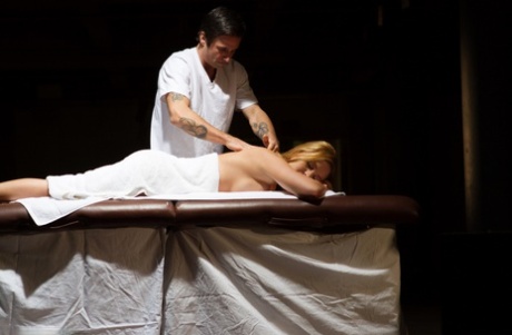Hot blonde Krissy Lynn has sexual intercourse with her massage therapist