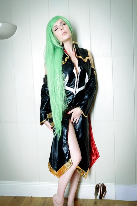 Euro fetish model Samantha Bentley in sexy Cosplay photo set