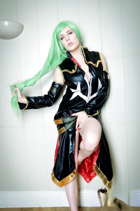 Euro fetish model Samantha Bentley in sexy Cosplay photo set