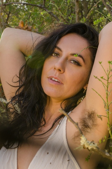 Stunning amateur doll Nikki Silver flaunts her hairy armpits & furry snatch