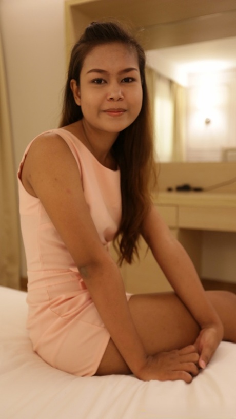 Sexy Asian babe Be shows off her big ass before enjoying POV hardcore sex