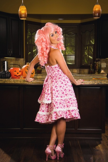 Pink haired cosplaying cutie Aaliyah Love enjoys food play & masturbates solo